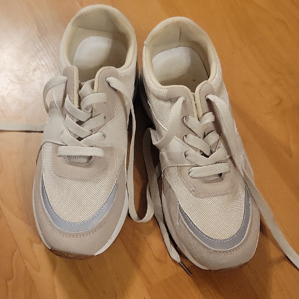 Rachel Zoe Cream and Tan Sneakers